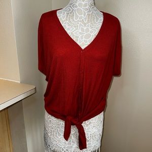 EUC medium button down belly tie tshirt.